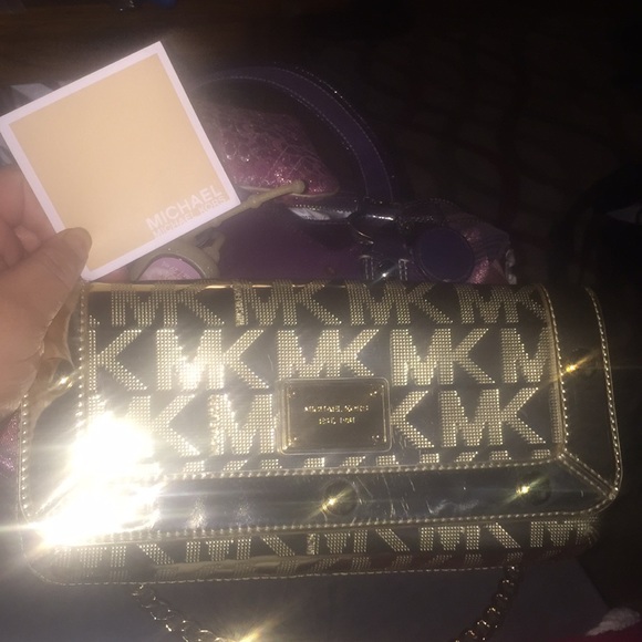 Sold Authentic Michael Kors Clutch updated pics ;) - Picture 8 of 8